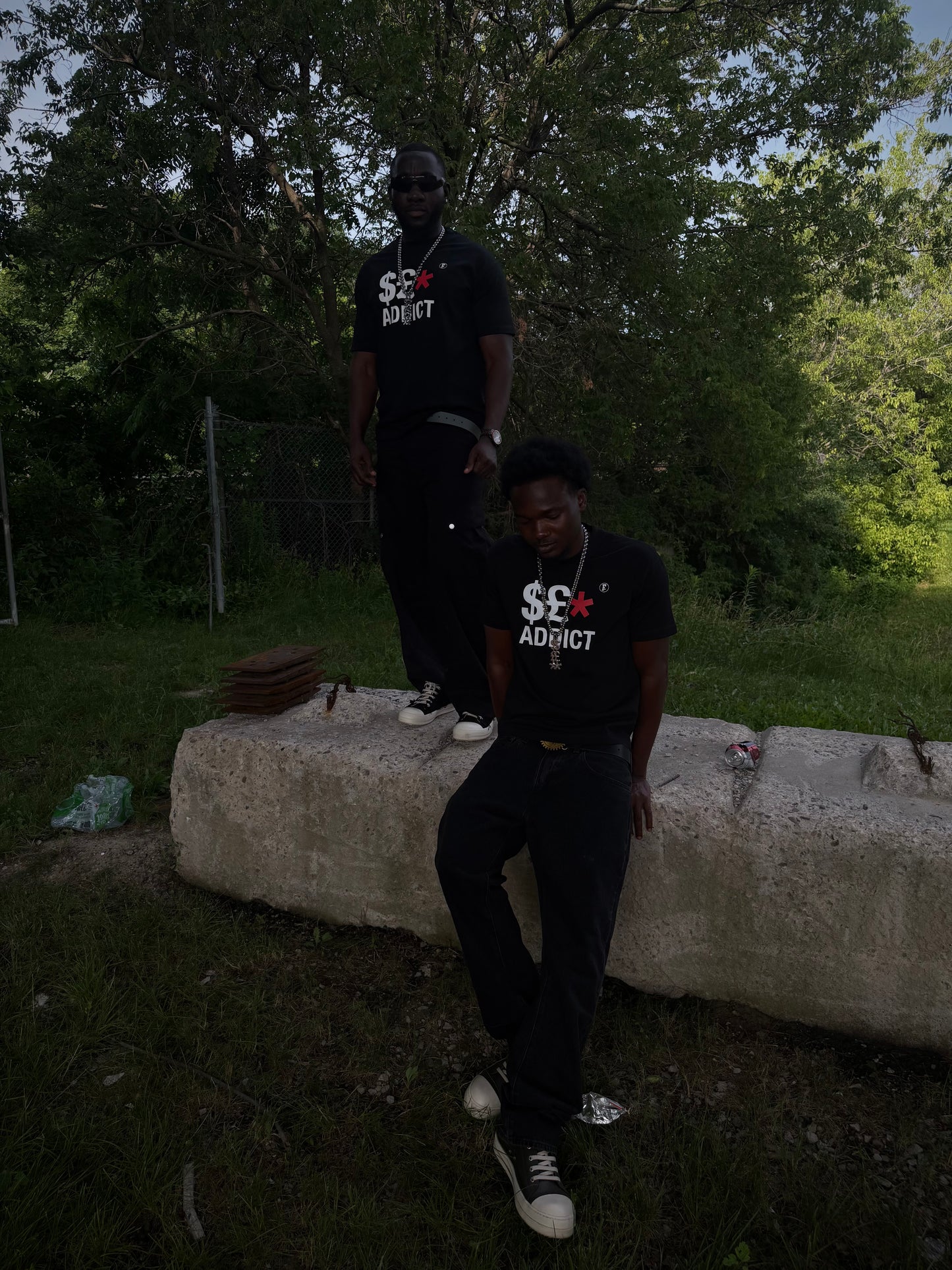 Frontline Money Addict T-Shirt [Black]